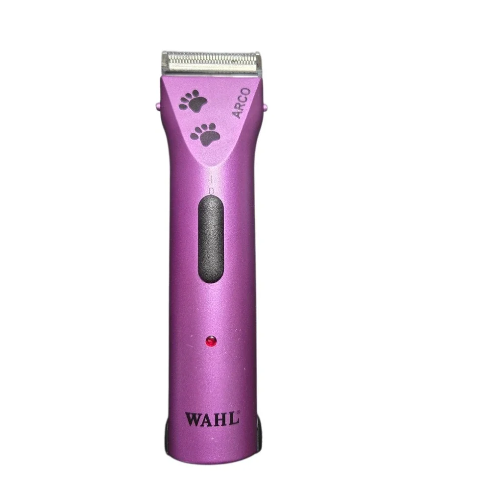 Wahl Animal Arco Pet Dog Cat Hair Clipper 2 Batteries Charger Combs 8786-1001